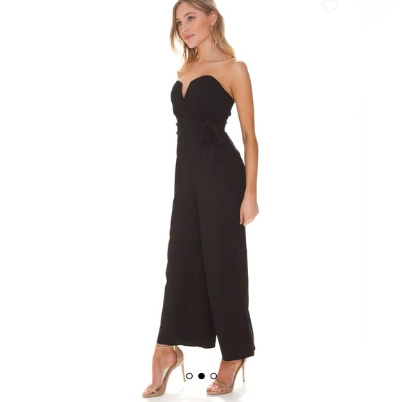 ASTR THE LABEL | NWT ZION STRAPLESS TIE WAIST WIDE LEG JUMPSUIT IN BLACK LARGE - Picture 3 of 15